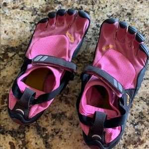 Vibram fivefinger trek sport running shoes